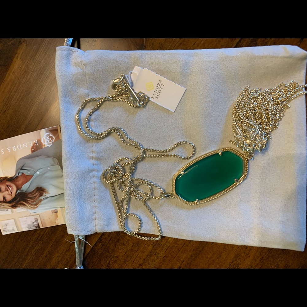 Kendra Scott Raine necklace